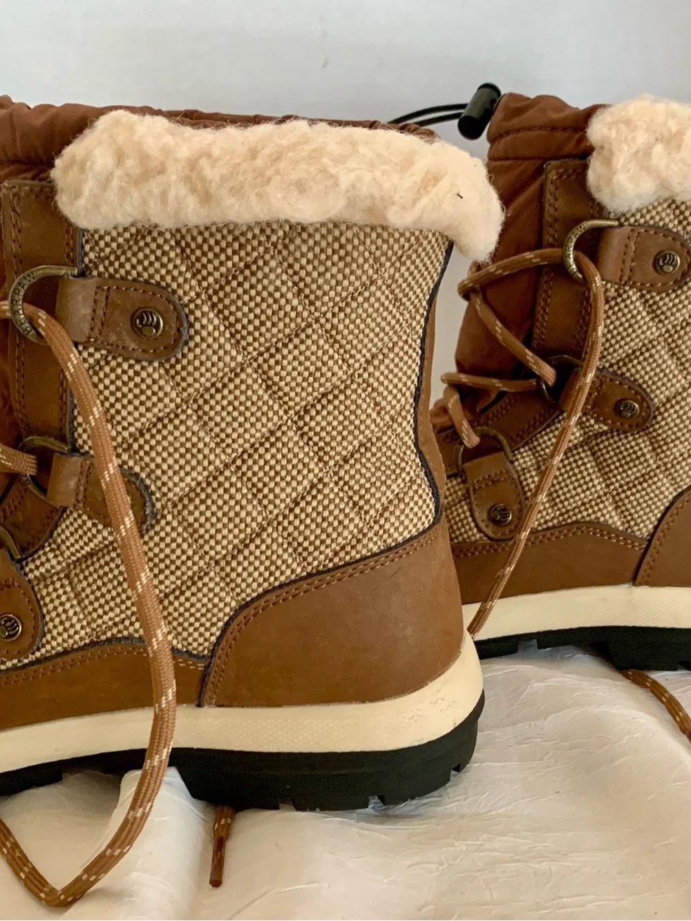 BEARPAW Womens Bethany Brown Outwear Faux Fur Winter Boots Size 7